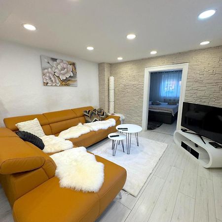 Alia House With Garden In Piestany Villa Ngoại thất bức ảnh