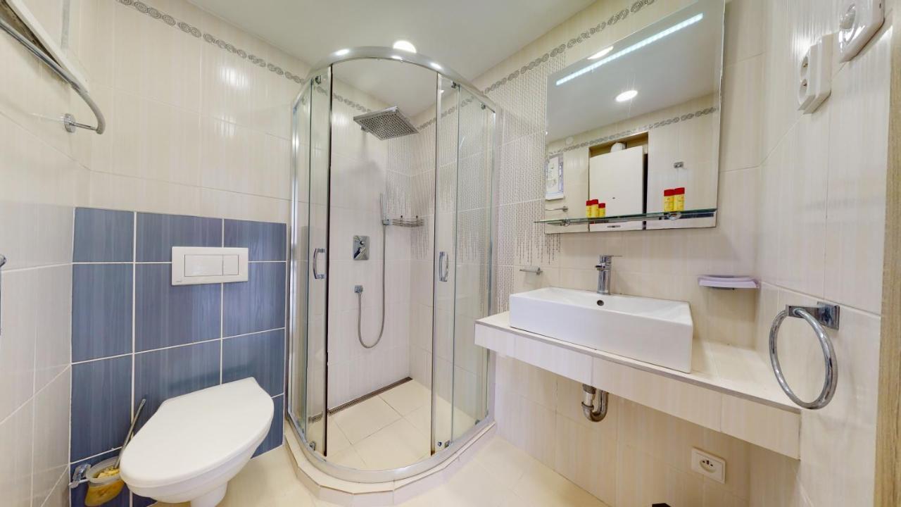 Alia House With Garden In Piestany Villa Ngoại thất bức ảnh