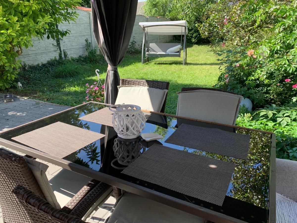 Alia House With Garden In Piestany Villa Ngoại thất bức ảnh