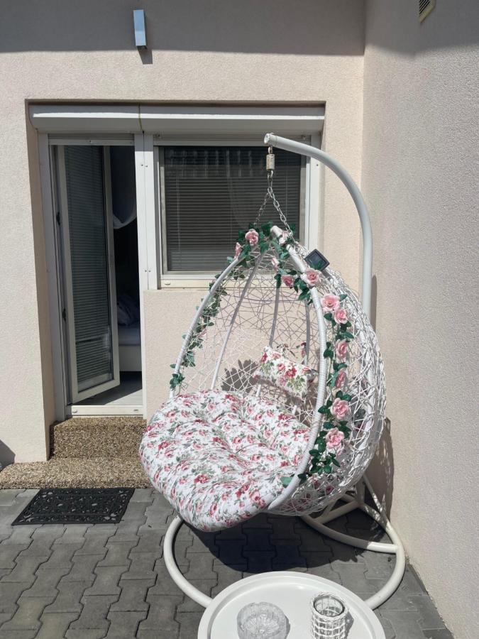 Alia House With Garden In Piestany Villa Ngoại thất bức ảnh